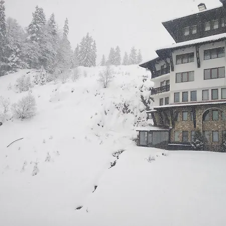 Snow Dreams 1 Grand Monastery * بامبوروفو